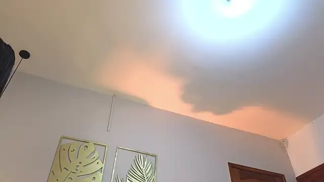 AlissaNix online show from October 20, 2025, 11:05 pm