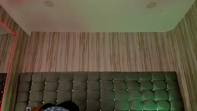 Poacahontasfg online show from March 23, 2026, 4:01 am