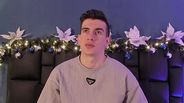 MikaelSlow online show from January 9, 2026, 3:46 am