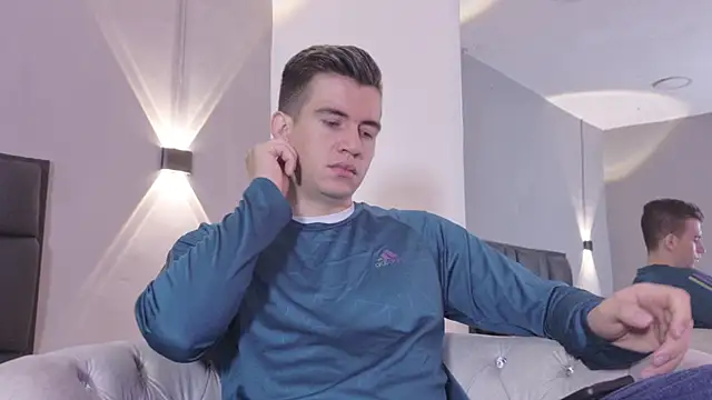 MikaelSlow online show from April 5, 2026, 4:46 pm