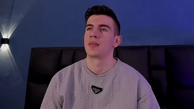 Snapshot of MikaelSlow chatting on November 22, 2025, 4:00 am MikaelSlow online show from November 22, 2025, 4:00 am