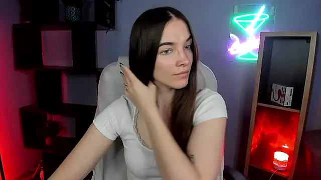 kenzie x online show from December 22, 2025, 7:52 am