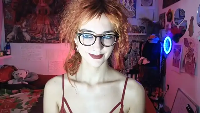 Snapshot of TatianaRomanov chatting on May 21, 2026, 7:33 pm TatianaRomanov online show from May 21, 2026, 7:33 pm