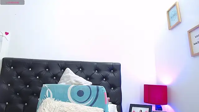 Snapshot of Samara_Hillss chatting on December 15, 2025, 1:39 pm Samara Hillss online show from December 15, 2025, 1:39 pm