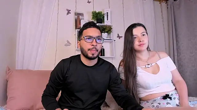 Snapshot of Idara_and_Edahi01 chatting on March 20, 2025, 9:13 pm Idara and Edahi01 online show from March 20, 2025, 9:13 pm