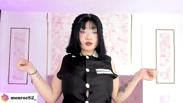 GENNESIS LOVE online show from April 21, 2026, 4:41 am