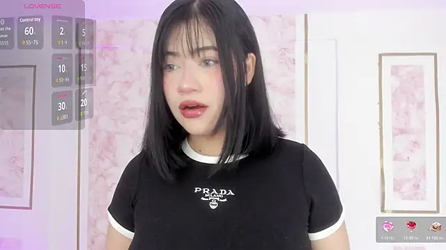 Snapshot of GENNESIS_LOVE chatting on June 17, 2026, 4:01 am GENNESIS LOVE online show from June 17, 2026, 4:01 am