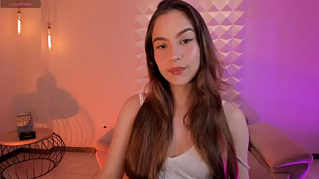 MarianneLane online show from September 25, 2025, 9:54 pm