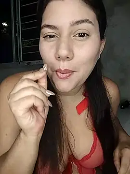 Snapshot of ariana_d20 chatting on December 16, 2025, 10:30 am ariana d20 online show from December 16, 2025, 10:30 am