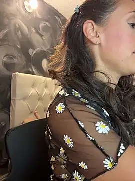 ScarletKings online show from April 18, 2026, 1:30 am