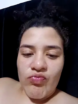 Liancy online show from April 10, 2026, 11:01 pm