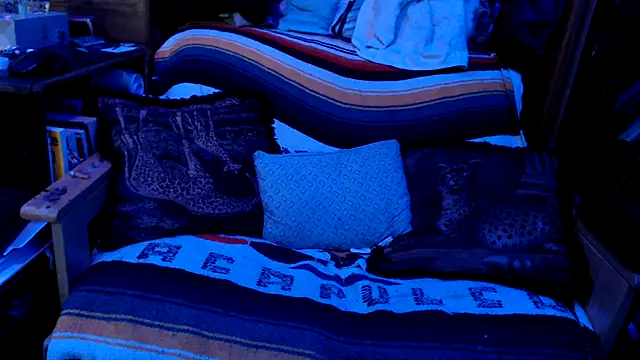 tongueispowerr6d9 online show from March 3, 2025, 8:41 am