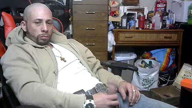 Snapshot of tongueispowerr6d9 chatting on May 16, 2026, 7:51 am tongueispowerr6d9 online show from May 16, 2026, 7:51 am