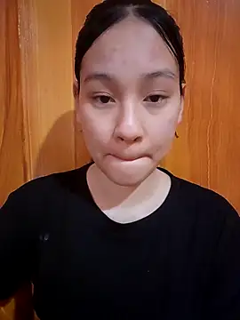 Chiecum online show from March 23, 2025, 2:26 am