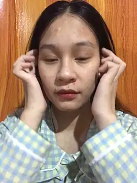 Chiecum online show from February 22, 2025, 1:13 pm