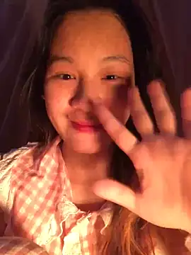 Chiecum online show from February 19, 2025, 1:39 pm