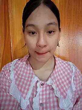 Chiecum online show from March 21, 2025, 2:18 am