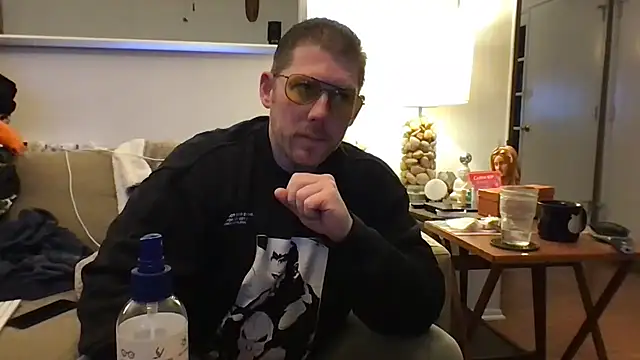 Snapshot of Rock_Pierce chatting on November 21, 2025, 11:04 pm Rock Pierce online show from November 21, 2025, 11:04 pm