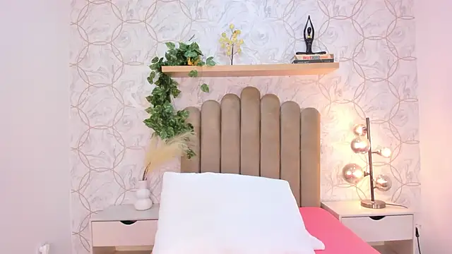 Roma  love online show from November 24, 2025, 12:27 pm