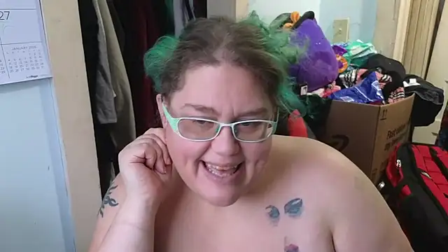 Snapshot of EmberCum chatting on December 5, 2025, 1:10 pm EmberCum online show from December 5, 2025, 1:10 pm