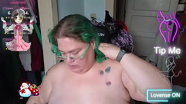 Snapshot of EmberCum chatting on November 14, 2025, 12:53 pm EmberCum online show from November 14, 2025, 12:53 pm