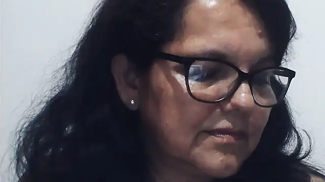 kassandra02 online show from February 11, 2026, 2:44 am