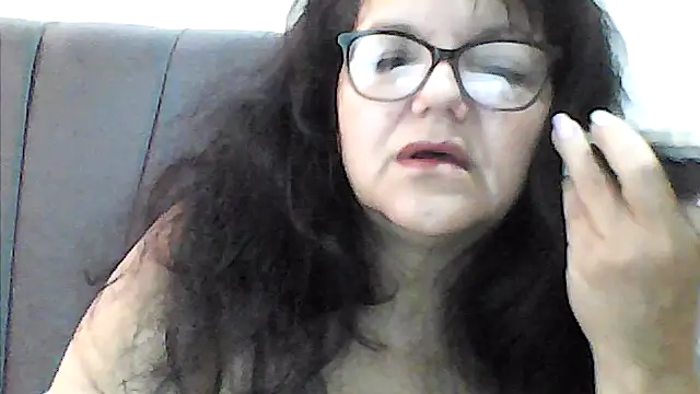 Snapshot of kassandra02 chatting on November 29, 2025, 12:27 pm kassandra02 online show from November 29, 2025, 12:27 pm