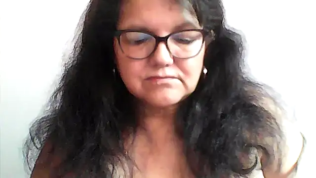 Snapshot of kassandra02 chatting on December 15, 2025, 1:28 pm kassandra02 online show from December 15, 2025, 1:28 pm