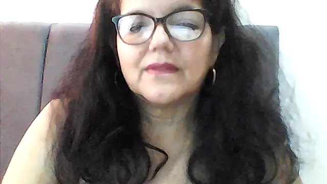 Snapshot of kassandra02 chatting on November 22, 2025, 12:59 pm kassandra02 online show from November 22, 2025, 12:59 pm