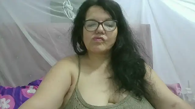 Snapshot of kassandra02 chatting on July 17, 2026, 2:09 am kassandra02 online show from July 17, 2026, 2:09 am