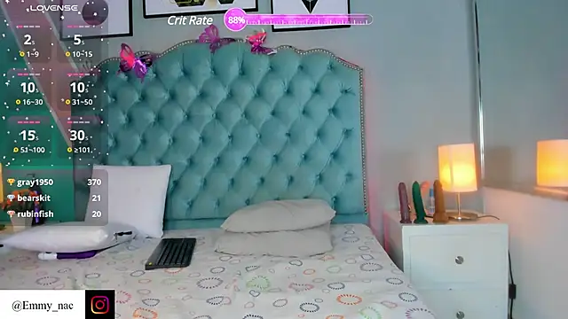 Snapshot of emmy_lander chatting on February 24, 2025, 10:03 pm emmy lander online show from February 24, 2025, 10:03 pm