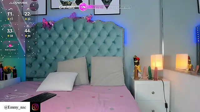 Snapshot of emmy_lander chatting on March 11, 2025, 8:42 pm emmy lander online show from March 11, 2025, 8:42 pm