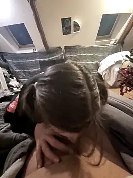 Snapshot of LoLa-69-X chatting on November 13, 2025, 4:55 pm LoLa-69-X online show from November 13, 2025, 4:55 pm