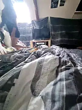 Snapshot of LoLa-69-X chatting on October 3, 2025, 10:17 am LoLa-69-X online show from October 3, 2025, 10:17 am