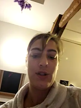 Snapshot of LoLa-69-X chatting on October 27, 2025, 1:28 am LoLa-69-X online show from October 27, 2025, 1:28 am