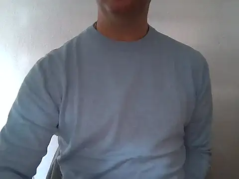 Snapshot of fikoivos chatting on January 17, 2026, 8:40 am fikoivos online show from January 17, 2026, 8:40 am