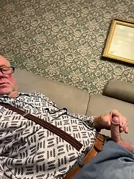 Snapshot of oldgayman chatting on October 7, 2025, 4:57 am oldgayman online show from October 7, 2025, 4:57 am