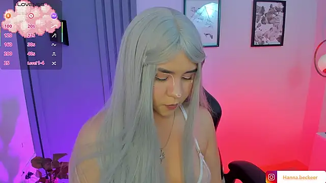 Hanna  Becker  online show from April 19, 2026, 4:02 am