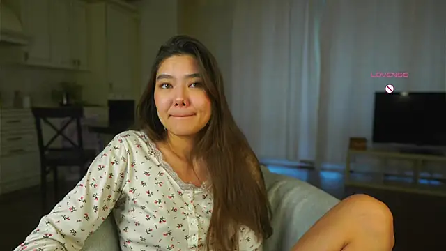 EmmaFisherf online show from April 9, 2026, 3:08 am