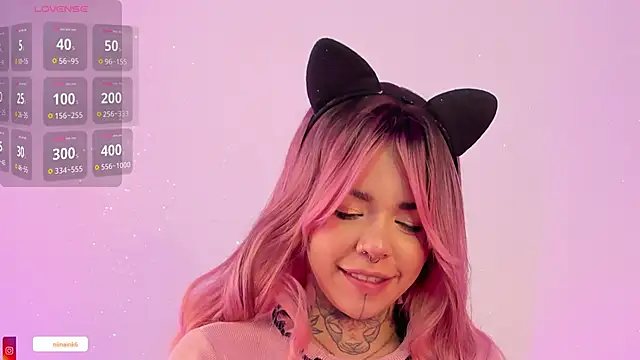 NinaInk online show from September 22, 2025, 2:01 pm