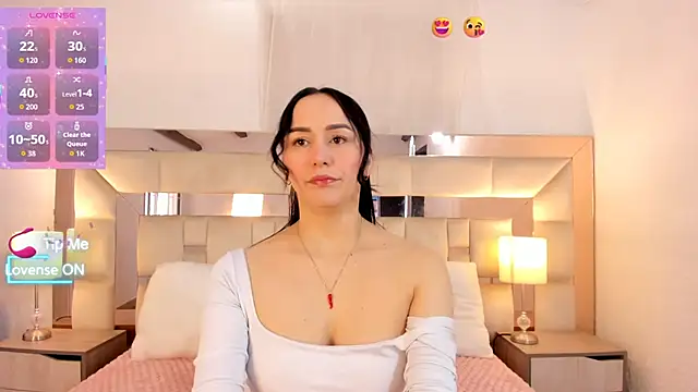 Snapshot of hazel_ross_tcw chatting on May 20, 2026, 2:14 pm hazel ross tcw online show from May 20, 2026, 2:14 pm