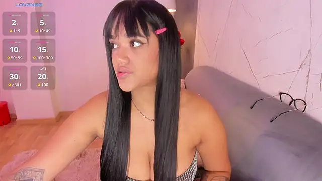Snapshot of ElaEndez_ chatting on February 22, 2025, 1:46 pm ElaEndez  online show from February 22, 2025, 1:46 pm