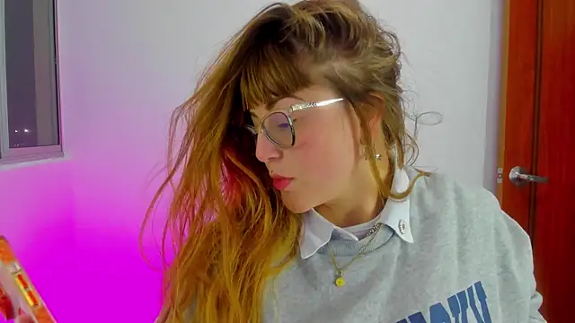 tekila   online show from November 30, 2025, 1:17 am