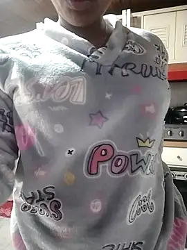 Camille rose  online show from September 26, 2025, 3:19 pm