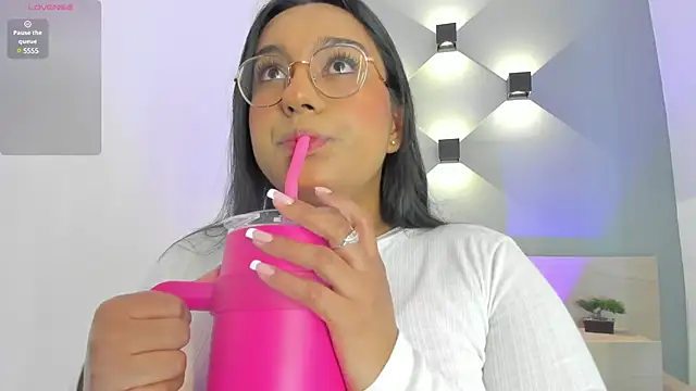 Snapshot of ellamontoya chatting on March 11, 2025, 4:19 am ellamontoya online show from March 11, 2025, 4:19 am