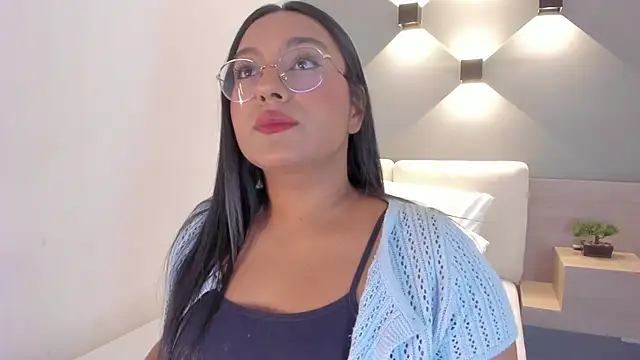 Snapshot of ellamontoya chatting on October 7, 2025, 12:17 pm ellamontoya online show from October 7, 2025, 12:17 pm