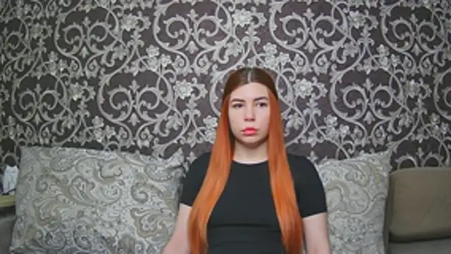 ElllaNuar online show from February 11, 2026, 6:24 am