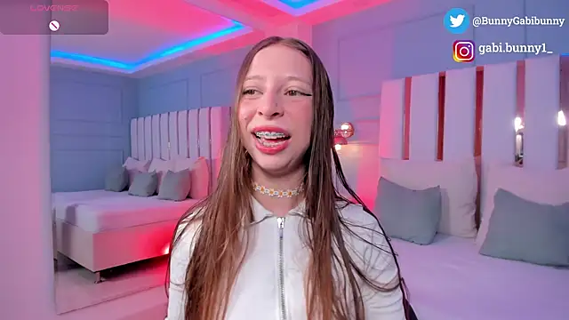 gabi bunny online show from February 12, 2026, 3:34 pm