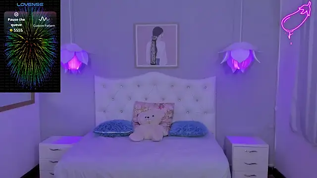 Snapshot of Lisa7_7 chatting on November 28, 2025, 6:52 pm Lisa7 7 online show from November 28, 2025, 6:52 pm