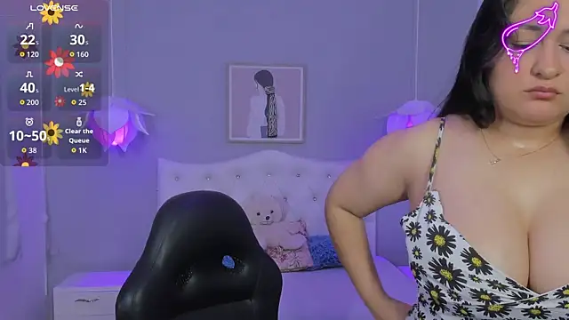 Snapshot of Lisa7_7 chatting on October 25, 2025, 12:28 pm Lisa7 7 online show from October 25, 2025, 12:28 pm